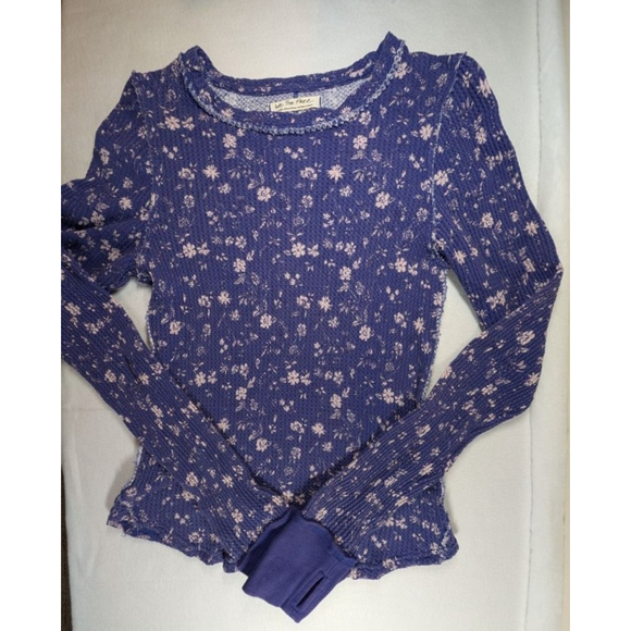 Free People Tops - Women's Free People Blue Floral Long Sleeve Tee L
